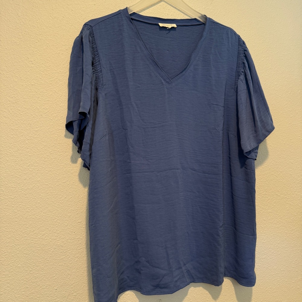 Tamara H Blue V-Neck Flutter Sleeve Smocked Shoulder Blouse Top Plus Size 2X - Picture 2 of 5